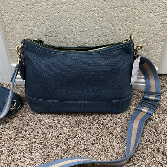 NWT, Coach Swinger Bag - Picture 4 of 6